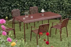Palissade Armchair, iron red fra Hay