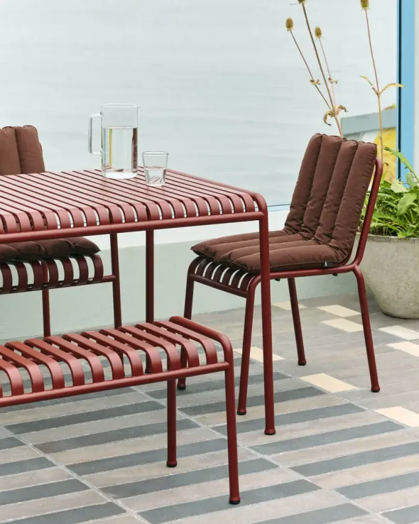 Palissade Chair, iron red fra Hay