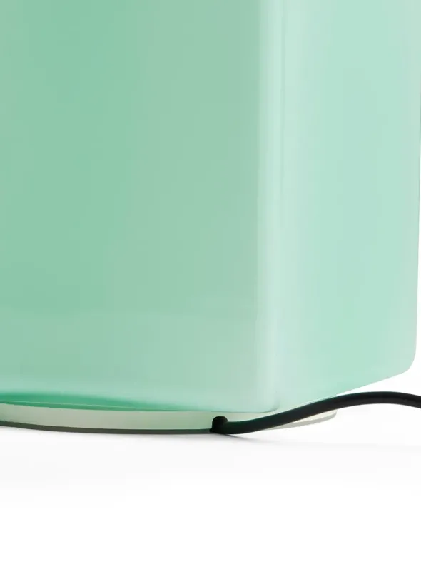 Parade Portable Lamp 240 fra Hay