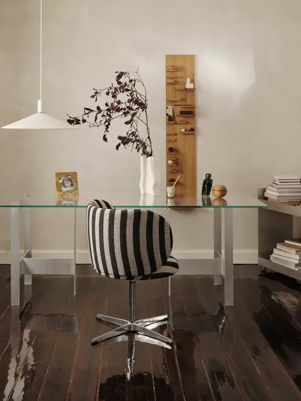 Parade Shelf Veneer, 140 cm fra Ferm Living