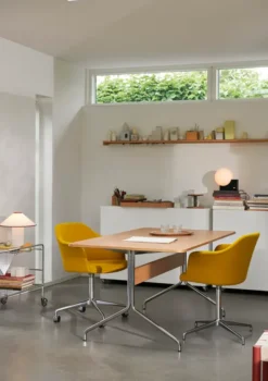 Pavilion Bord AV18 fra &Tradition