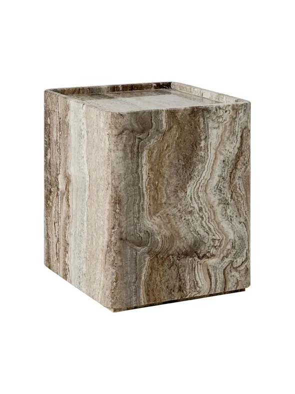 Pietra Side Table, 33 x 33 cm fra GUBI