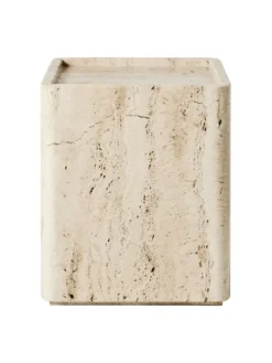 Pietra Side Table, 33 x 33 cm fra GUBI