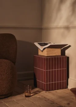 Pillar sidebord fra Ferm Living