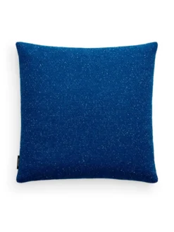 Pilot Cushion i blå, 60 x 60 cm fra Kvadrat