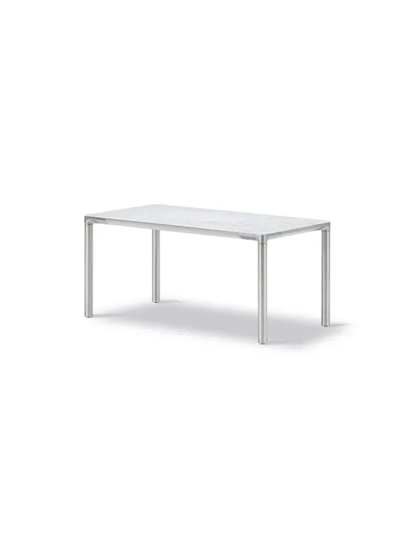 Piloti Bord, hvid carrara fra Fredericia Furniture