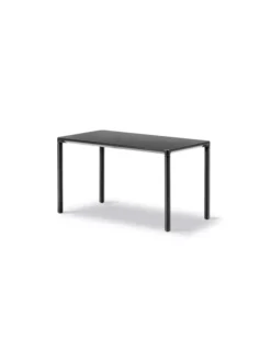 Piloti Bord, sort laminat fra Fredericia Furniture