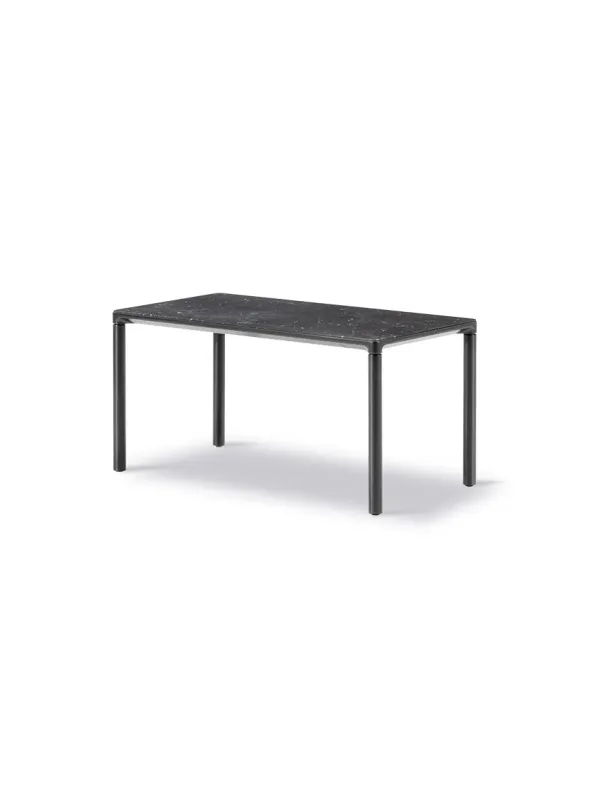 Piloti Bord, sort marquina fra Fredericia Furniture