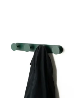 Pipeline Coat Rack fra raawii