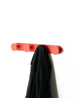 Pipeline Coat Rack fra raawii