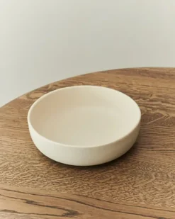 Pisu 12 Bowl, vanilla white fra Louise Roe