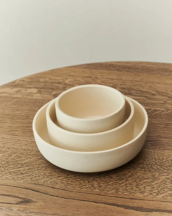 Pisu 12 Bowl, vanilla white fra Louise Roe