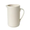 Pisu 15 Pitcher, vanilla white fra Louise Roe
