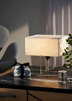 Planner Sofabord 80x80 fra Fritz Hansen