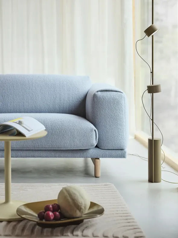 Post Floor Lamp fra Muuto