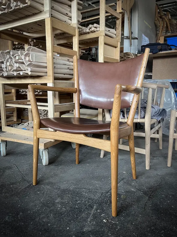 PP240 Konferencestol af Hans J. Wegner