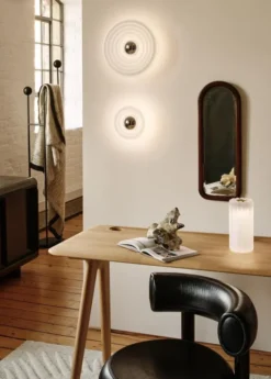 Press Surface væglampe, frosted fra Tom Dixon