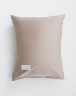 Pure Sateen Pillow Cover 63x60 cm fra Magniberg