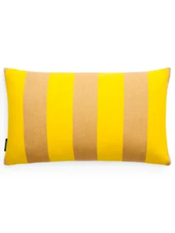 Reflex Cushion, 45 x 75 cm fra Kvadrat