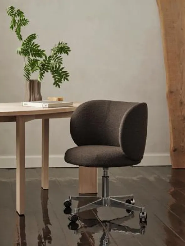 Rico Spisebordsstol w. Castors fra Ferm Living