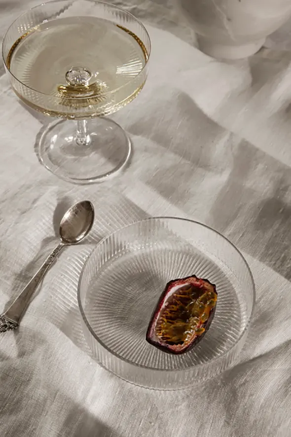 Ripple Serving Bowls Clear, sæt á 4 fra Ferm Living