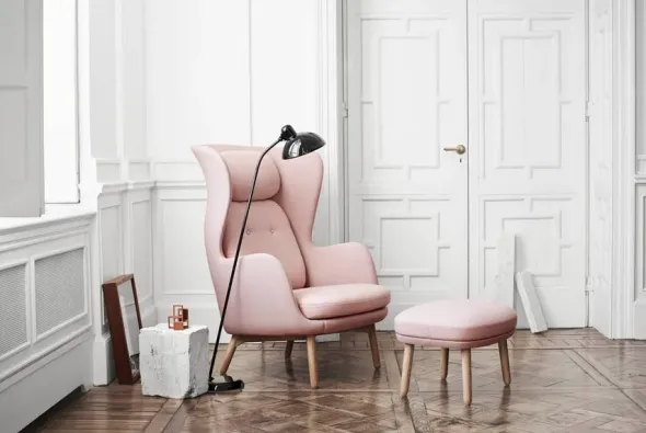 Ro Skammel fra Fritz Hansen