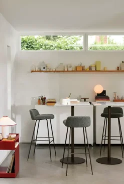 Rotate sidebord SC73 fra &Tradition