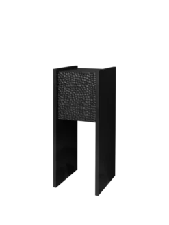 Scarni Pedestal Cabinet, Dark Stained Ash fra Ferm Living