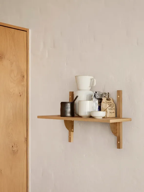 Sector Shelf S/N fra Ferm Living