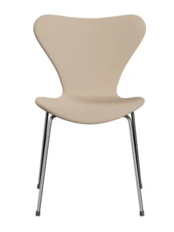 3107 Serie 7, fuldpolstret af Arne Jacobsen