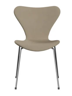 3107 Serie 7, fuldpolstret af Arne Jacobsen