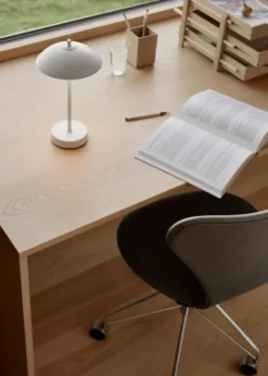 3117 Serie 7 Kontorstol af Arne Jacobsen