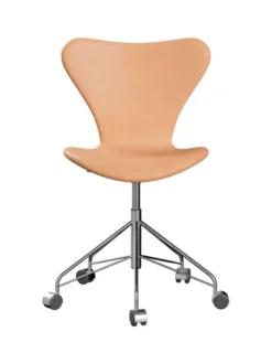 3117 Serie 7 Kontorstol af Arne Jacobsen