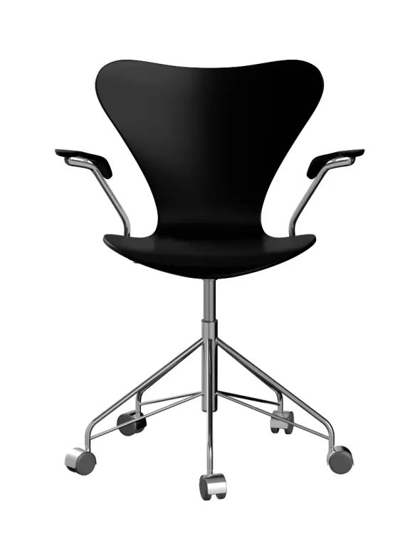 3217 Serie 7 Kontorstol af Arne Jacobsen