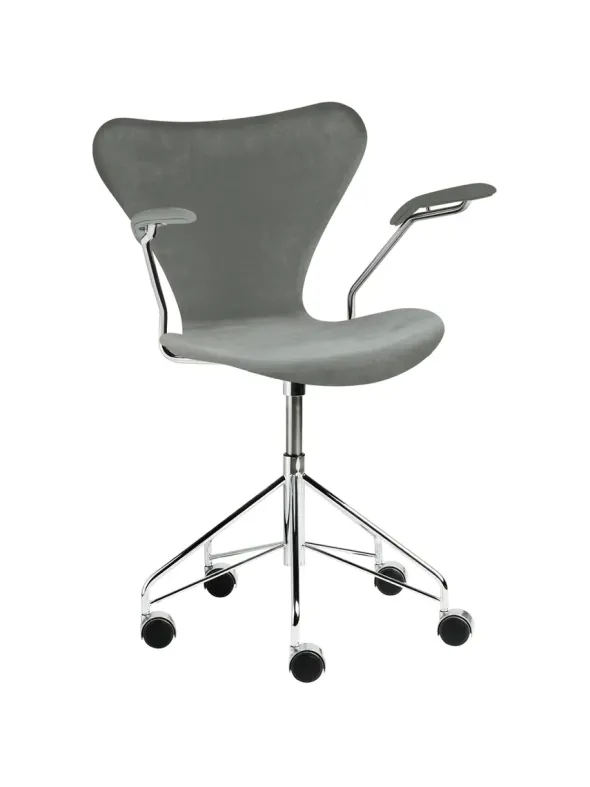 3217 Serie 7 Kontorstol af Arne Jacobsen