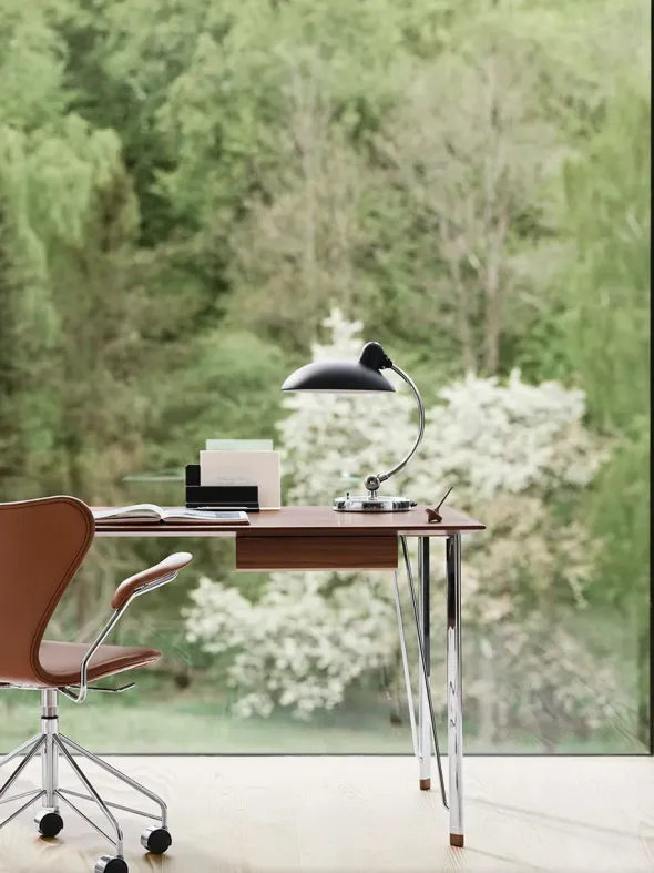 3217 Serie 7 Kontorstol af Arne Jacobsen