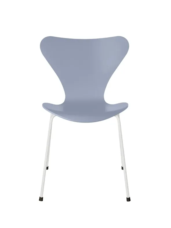 3107 Serie 7 stol lakeret af Arne Jacobsen