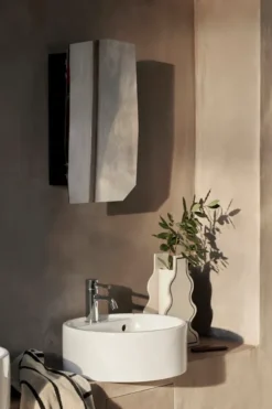 Shard Mirror Cabinet fra Ferm Living