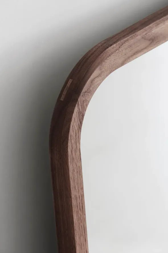 Silhouette spejl 70x180 fra Fredericia Furniture