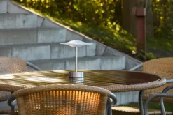 Sinus 22 Portable bordlampe, stål af Piet Hein