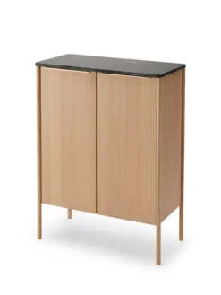 Skagerak Jut High Cabinet fra Fritz Hansen