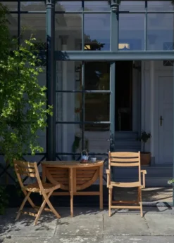 Skagerak Selandia Sæt, 2 armstole og Ø 94 bord fra Fritz Hansen
