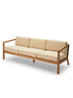 Skagerak Virkelyst 3 pers. Sofa, Golden Yellow Stripe fra Fritz Hansen