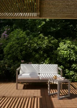 Skagerak Virkelyst 2 pers. Sofa, White fra Fritz Hansen