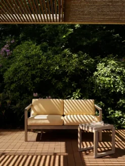 Skagerak Virkelyst 2 pers. Sofa, Honey Yellow fra Fritz Hansen