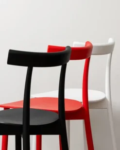 Skinny wooden chair, ash/black fra Nine