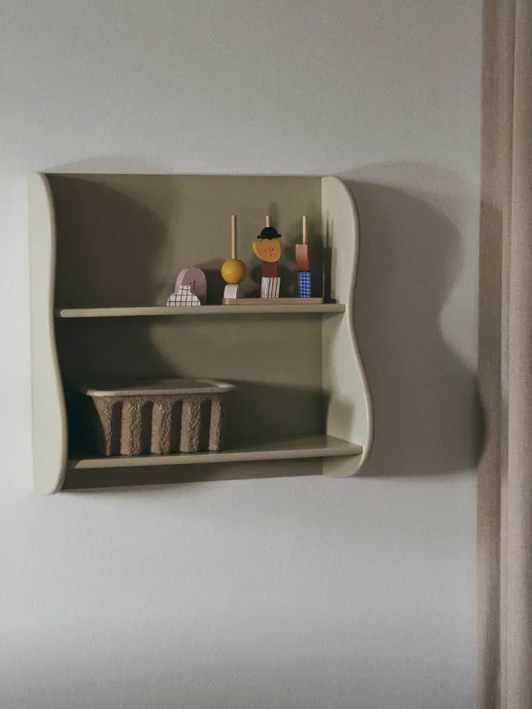 Slope Shelf fra Ferm Living