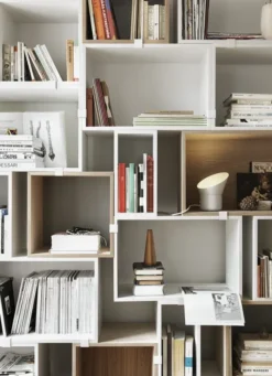 Stacked Reol, medium fra Muuto