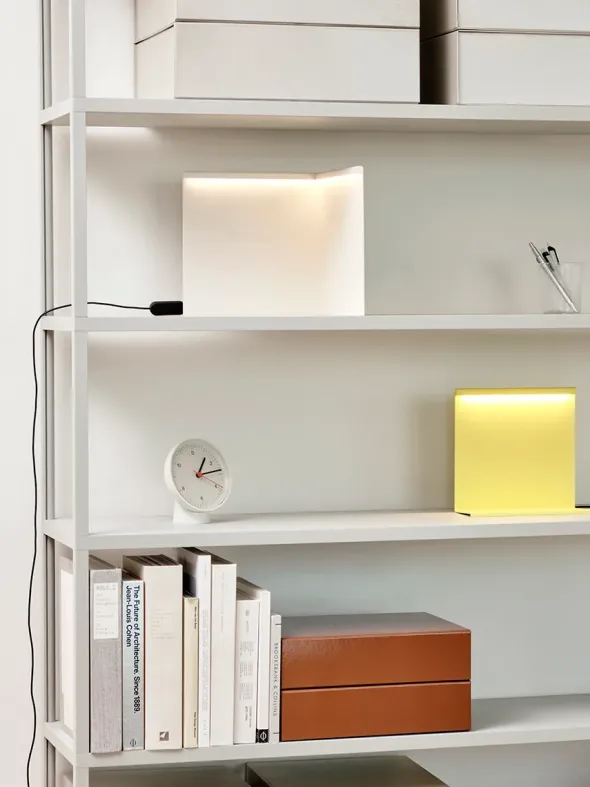 Table Clock fra Hay