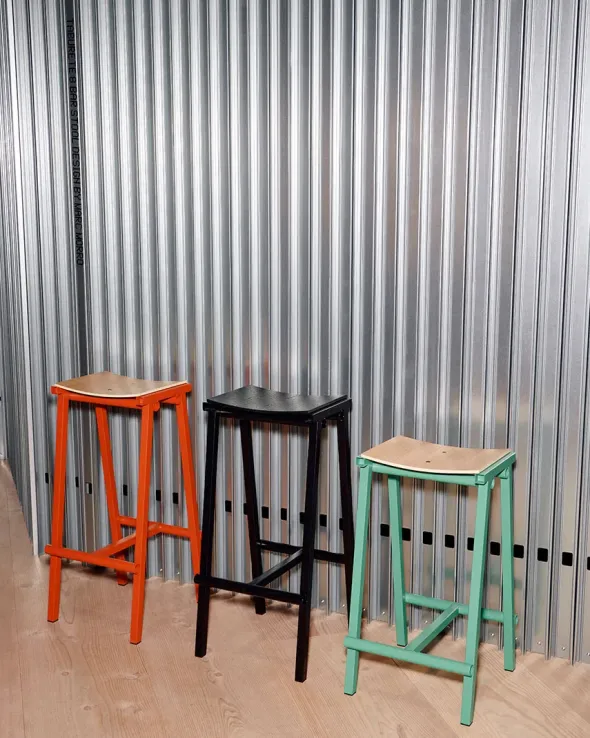 Taburete 8 Bar Stool, high fra Hay